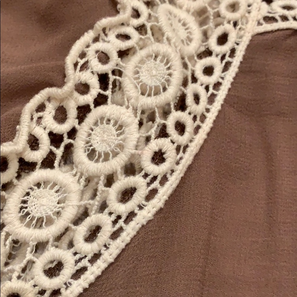 Lace Flowy Top - Picture 3 of 3